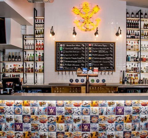 Six Tanks Brewing Co - Palm Beach Accommodation 3