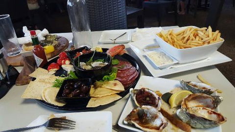 Oyster Bar Darwin - Palm Beach Accommodation 0