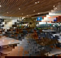 Pint Club - Palm Beach Accommodation