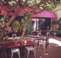 Four Birds - Palm Beach Accommodation