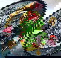 Pallet Home  Table - Palm Beach Accommodation