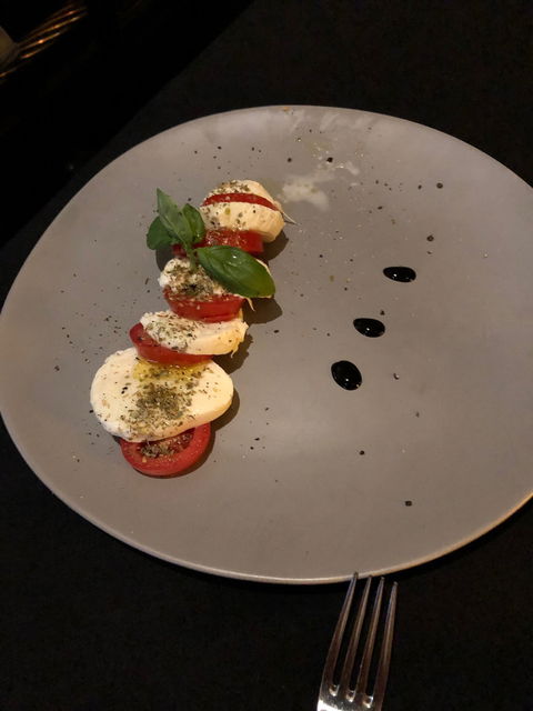 Caffe E Cucina - Palm Beach Accommodation 2