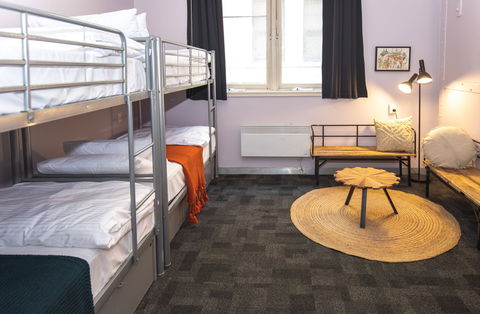 United Backpackers - Palm Beach Accommodation 12