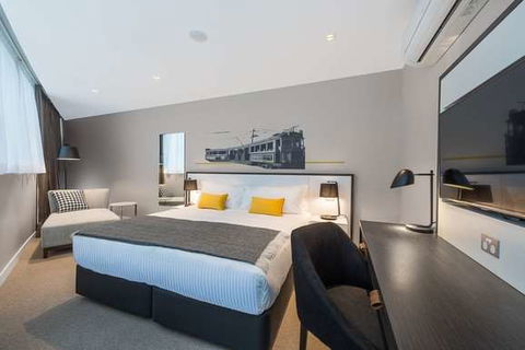 Peppers Docklands - Palm Beach Accommodation 1