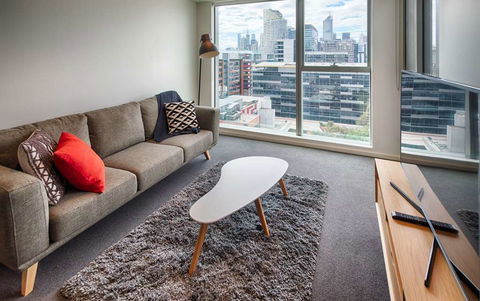 Orange Stay Apartments - Palm Beach Accommodation 13