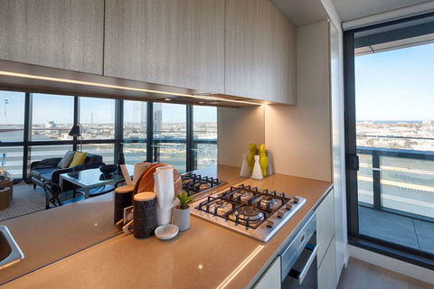 Orange Stay Apartments - Palm Beach Accommodation 14