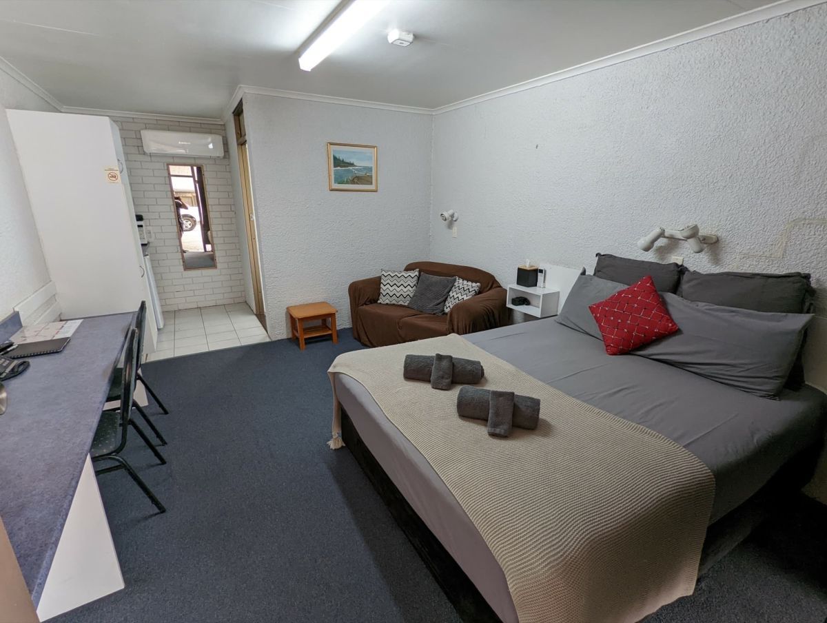 Palm Beach Accommodation