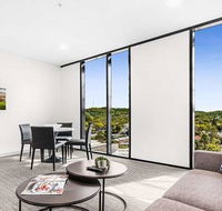 Essence Suites Taringa - Palm Beach Accommodation