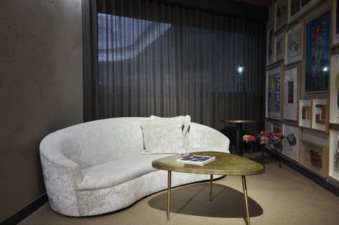 Ovolo Nishi - Palm Beach Accommodation 9