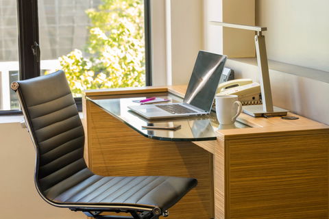 Crowne Plaza Canberra - Palm Beach Accommodation 5