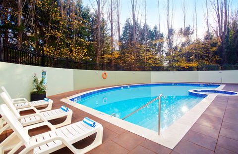 Crowne Plaza Canberra - Palm Beach Accommodation 7