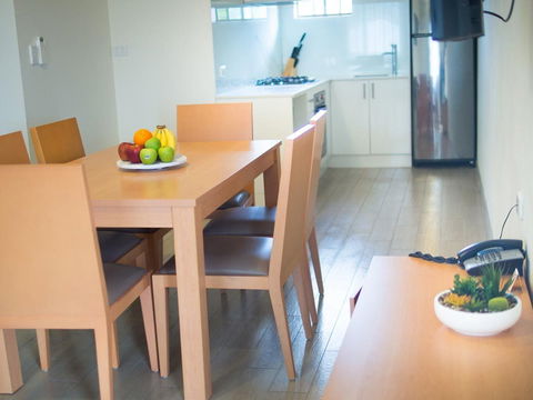 Sunnybank Star Motel - Palm Beach Accommodation 6