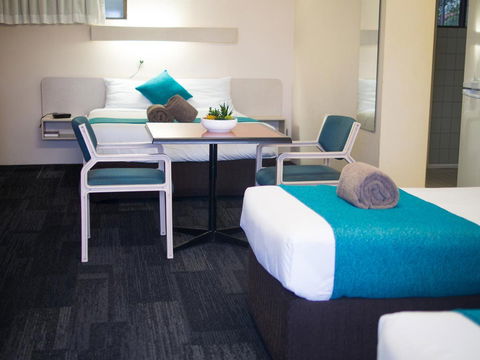 Sunnybank Star Motel - Palm Beach Accommodation 10