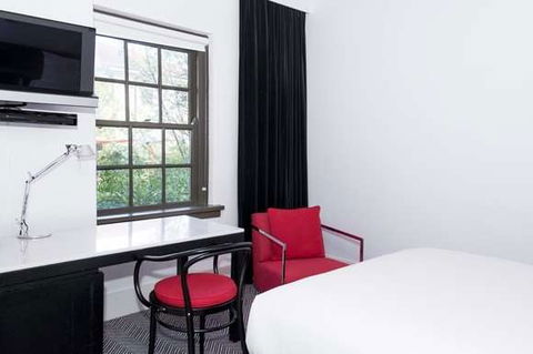 Peppers Gallery Hotel, Canberra - Palm Beach Accommodation 3