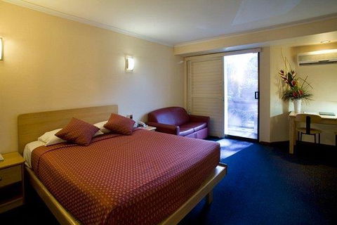 Capital Executive Apt Hotel Canberra - Palm Beach Accommodation 3