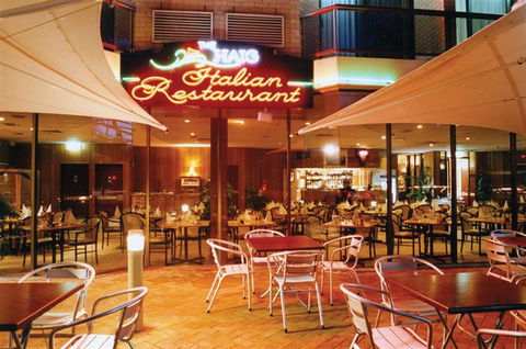 Capital Executive Apt Hotel Canberra - Palm Beach Accommodation 5