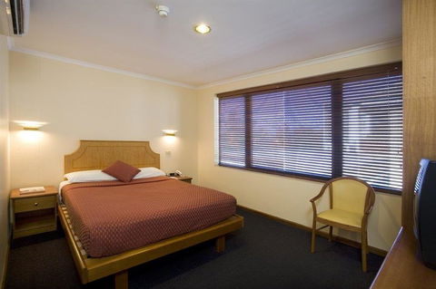 Capital Executive Apt Hotel Canberra - Palm Beach Accommodation 6