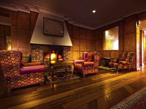 Mercure Canberra Hotel - Palm Beach Accommodation 1