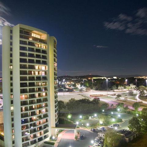 BreakFree Capital Tower - Palm Beach Accommodation 0