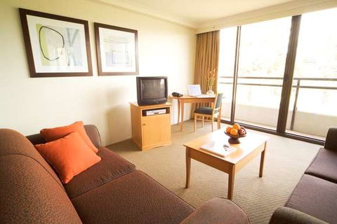 BreakFree Capital Tower - Palm Beach Accommodation 14