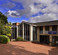 Twin Towers Inn - Palm Beach Accommodation