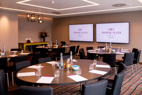 Crowne Plaza Hobart - Palm Beach Accommodation 10