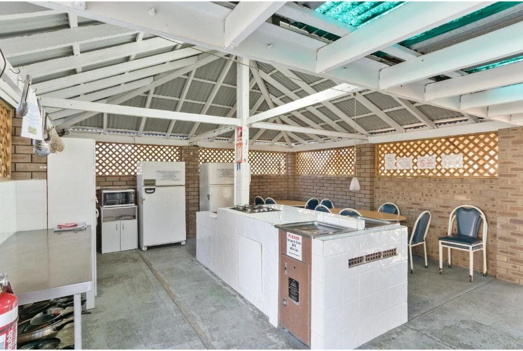 Ellenbrook WA Palm Beach Accommodation