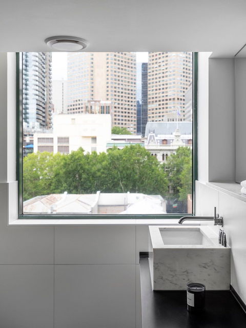 Lancemore Crossley St Melbourne - Palm Beach Accommodation 9