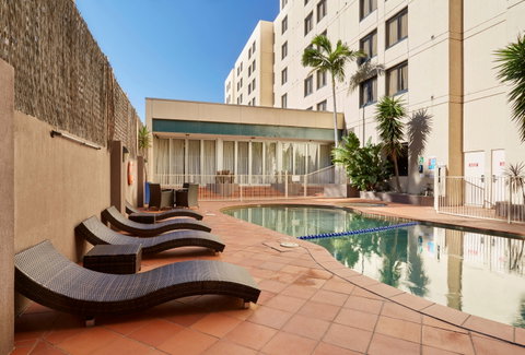 Holiday Inn Parramatta - Palm Beach Accommodation 9