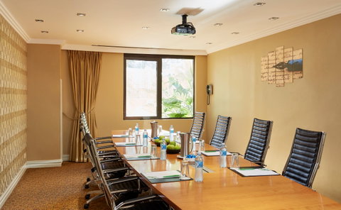 Holiday Inn Parramatta - Palm Beach Accommodation 10