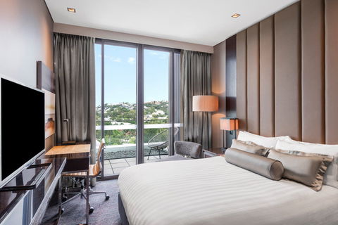 Gambaro Hotel - Palm Beach Accommodation 3