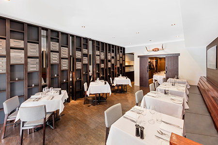Gambaro Hotel - Palm Beach Accommodation 12