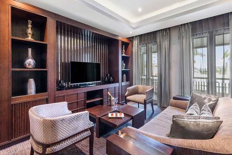 Gambaro Hotel - Palm Beach Accommodation 16