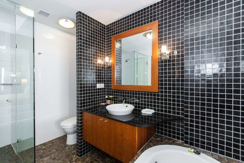 Majestic Roof Garden Hotel - Palm Beach Accommodation 3