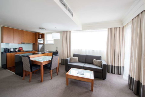 Majestic Roof Garden Hotel - Palm Beach Accommodation 8