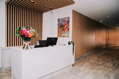 Tom's Court Hotel - Palm Beach Accommodation 6