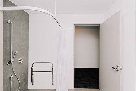 Tom's Court Hotel - Palm Beach Accommodation 17