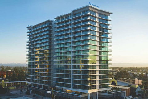 Wyndham Surfers Paradise Resort - Palm Beach Accommodation 2