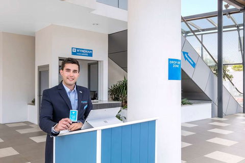 Wyndham Surfers Paradise Resort - Palm Beach Accommodation 4