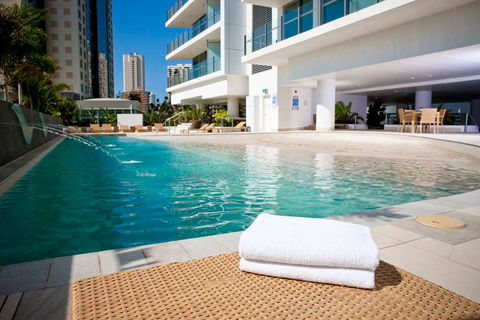 Wyndham Surfers Paradise Resort - Palm Beach Accommodation 10