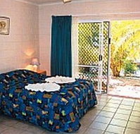 Colonial Palms Motor Inn - Palm Beach Accommodation