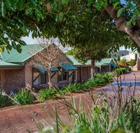 Quality Suites Banksia Gardens - Palm Beach Accommodation