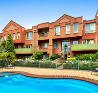 Comfort Apartments Royal Gardens - Palm Beach Accommodation