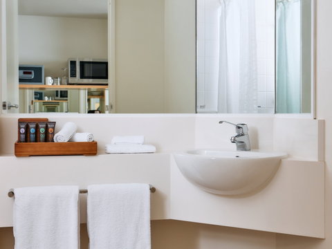 Mercure Melbourne Southbank - Palm Beach Accommodation 3