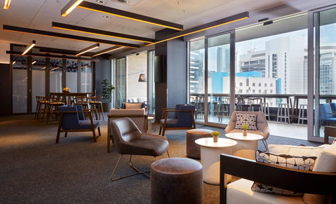 Holiday Inn Express Melbourne Southbank - Palm Beach Accommodation 3