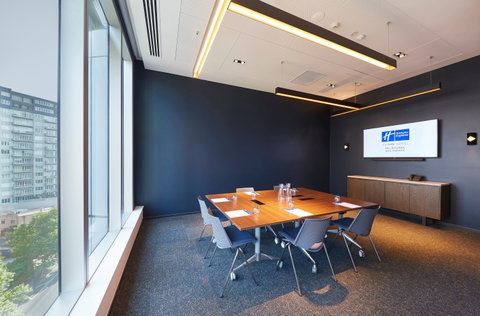 Holiday Inn Express Melbourne Southbank - Palm Beach Accommodation 10