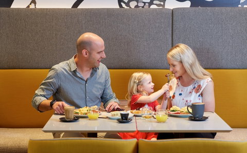 Holiday Inn Express Melbourne Southbank - Palm Beach Accommodation 11