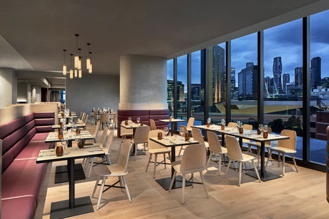 AC Hotel By Marriott Melbourne Southbank - Palm Beach Accommodation 10