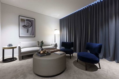 Skye Suites Green Square - Palm Beach Accommodation 4