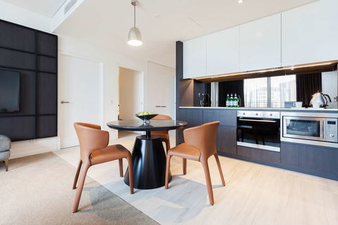 Skye Suites Green Square - Palm Beach Accommodation 11